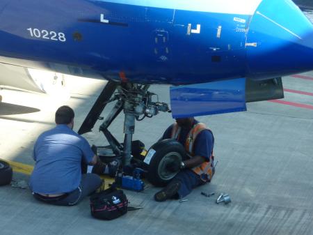 Aircraft Maintenance Technician Persona Llista 
